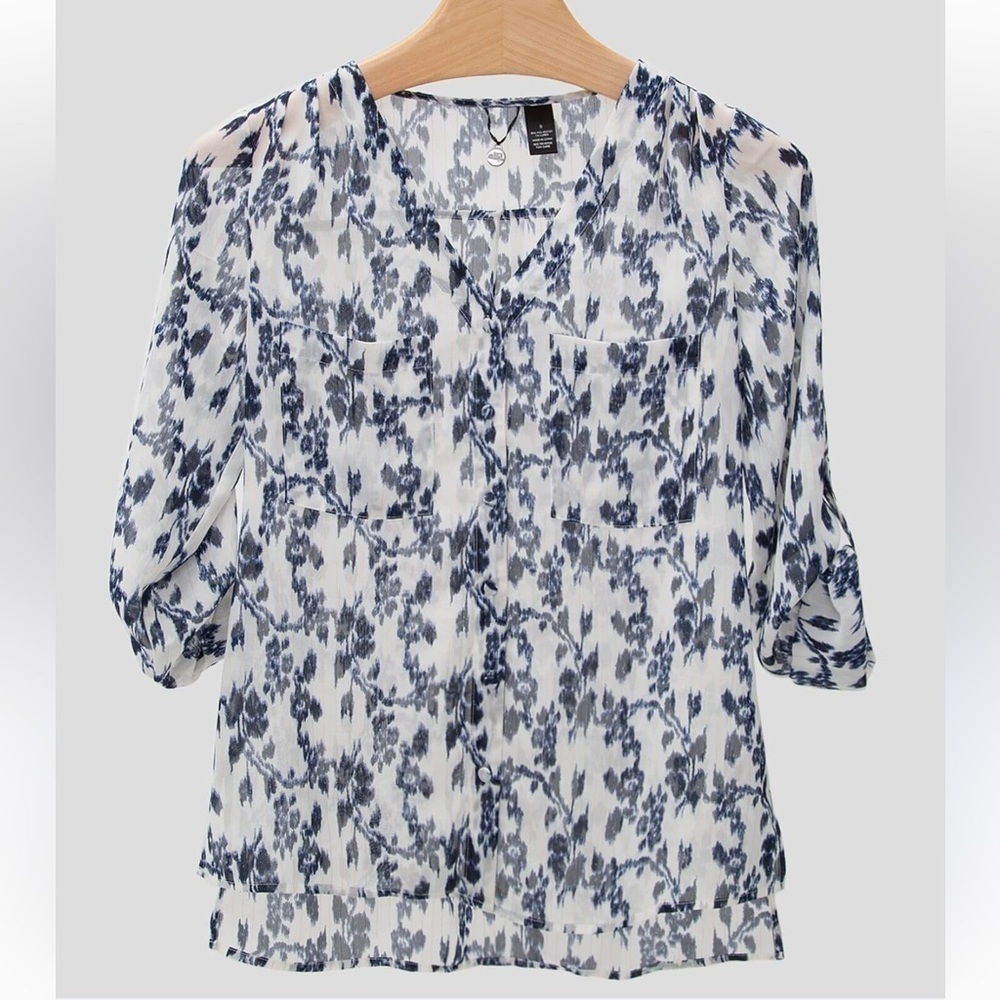 Good used condition bkl silky blouse. Sz l